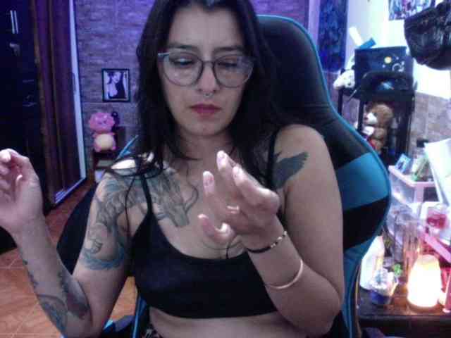 AngelaQueen AngelaQueen