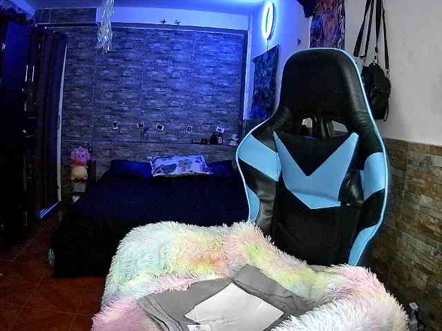 AngelaQueen webcam