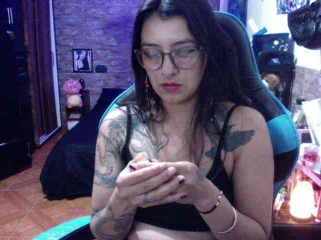 AngelaQueen AngelaQueen