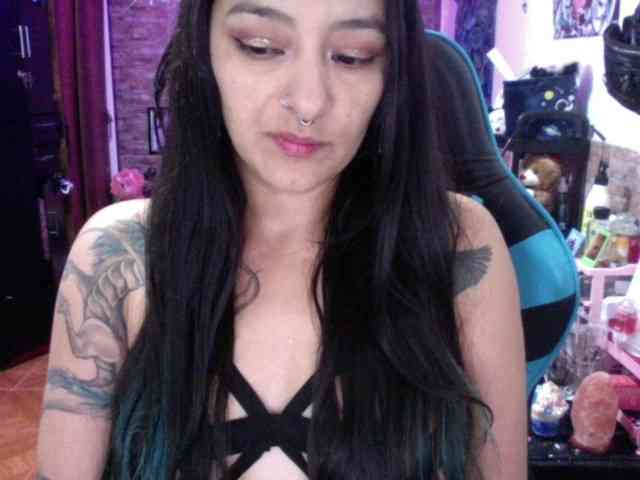 AngelaQueen webcam