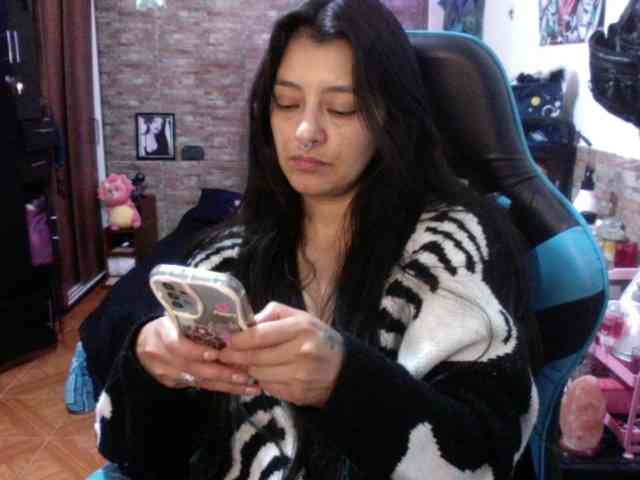 AngelaQueen webcam
