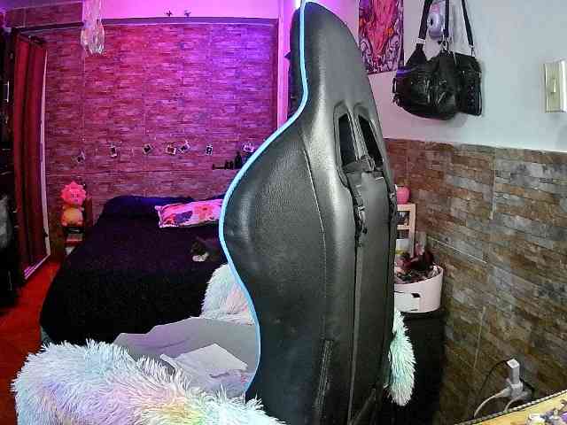 AngelaQueen webcam