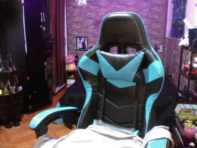 AngelaQueen webcam