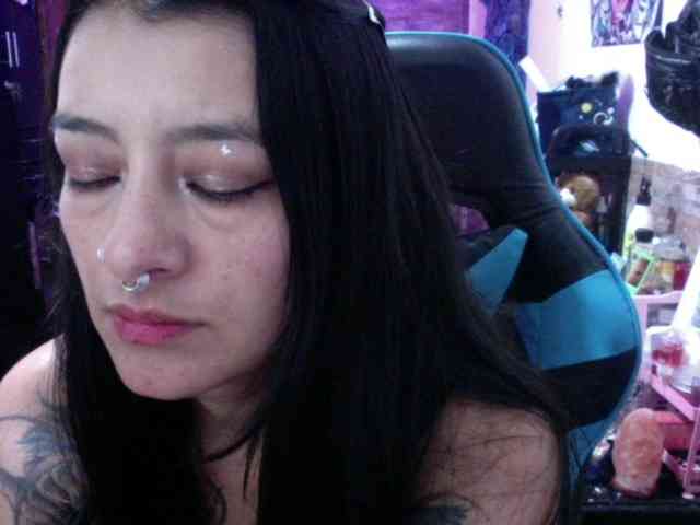 AngelaQueen webcam