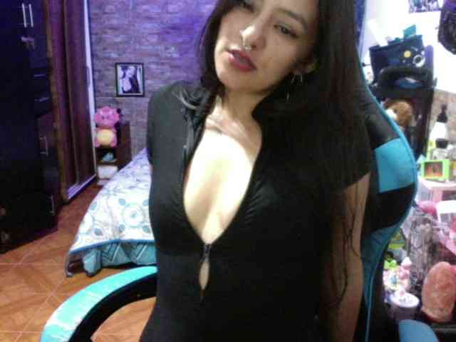 AngelaQueen webcam