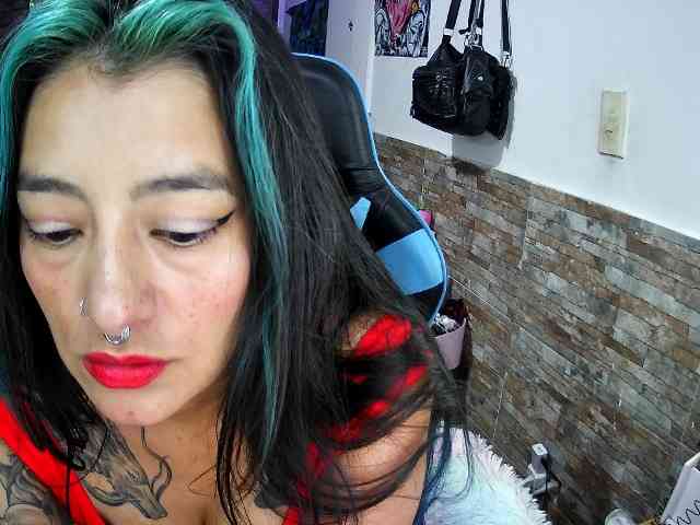 AngelaQueen webcam