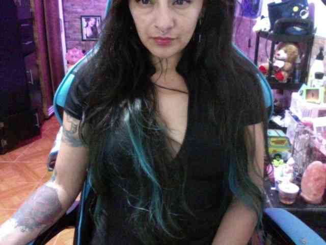 AngelaQueen