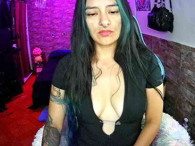 AngelaQueen AngelaQueen