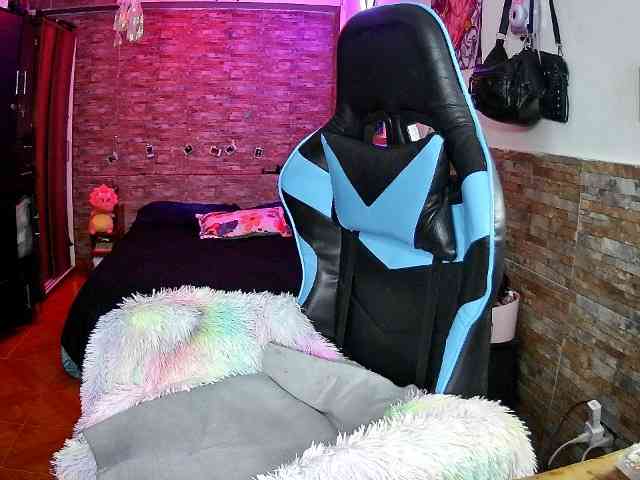 AngelaQueen webcam