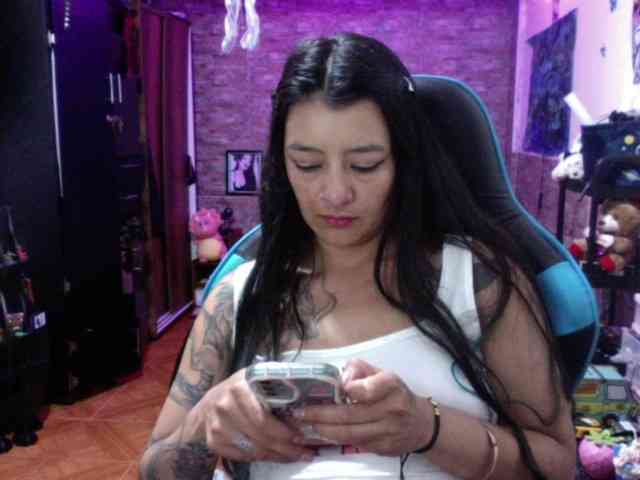AngelaQueen webcam