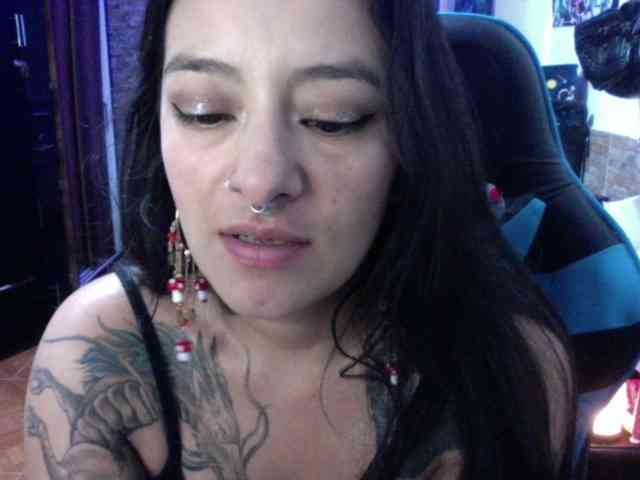 AngelaQueen AngelaQueen