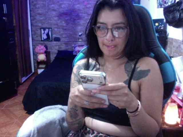 AngelaQueen webcam