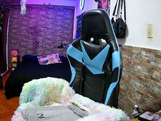 AngelaQueen webcam