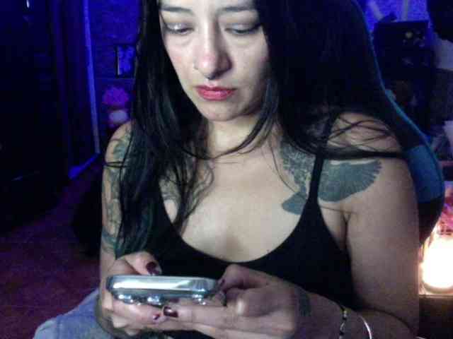 AngelaQueen webcam