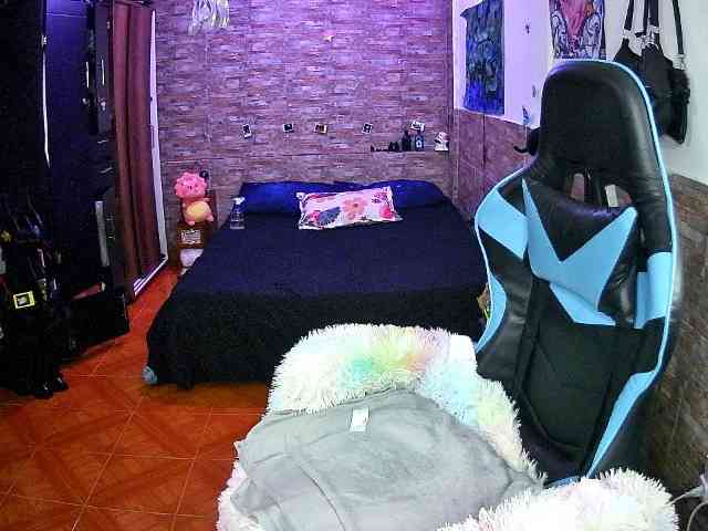 AngelaQueen webcam