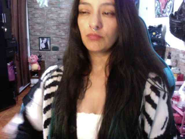 AngelaQueen webcam