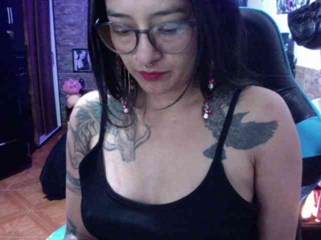 AngelaQueen webcam