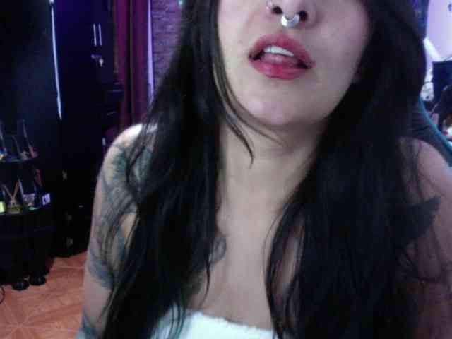 AngelaQueen webcam