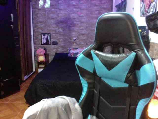 AngelaQueen webcam