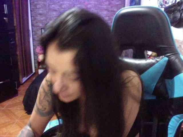 AngelaQueen webcam