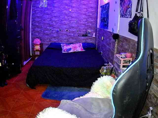 AngelaQueen webcam