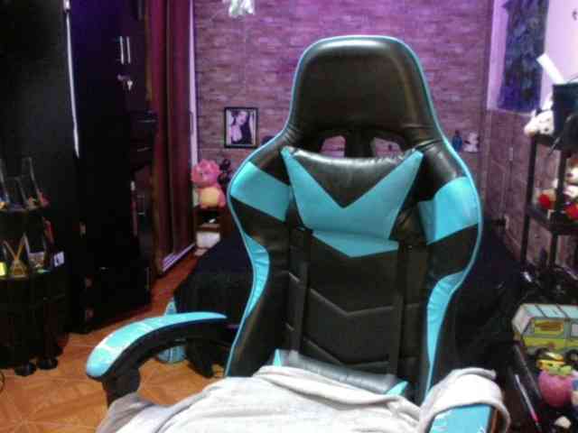 AngelaQueen webcam