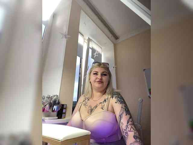 SexBlond webcam