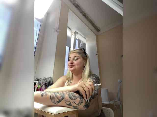 SexBlond webcam
