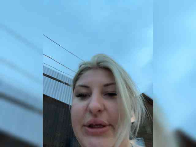 SexBlond webcam