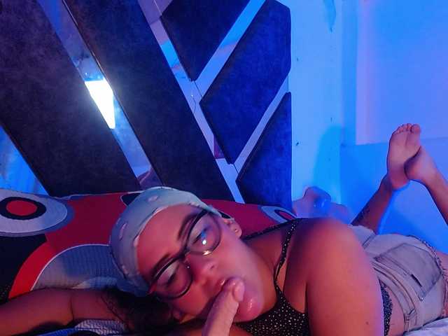 melissa-69 live cam on BongaCams