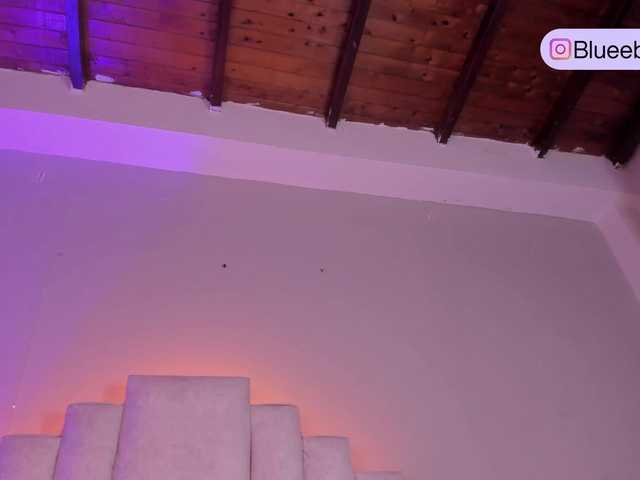 BeckaBlue live webcam show