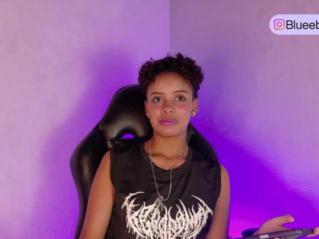 BeckaBlue live cam on BongaCams