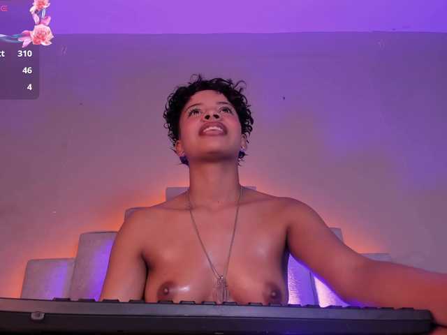 BeckaBlue live cam on BongaCams