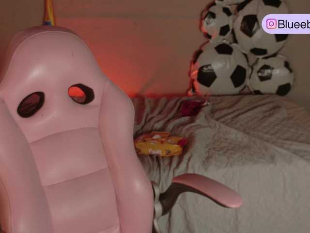 BeckaBlue live cam on BongaCams
