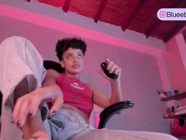 BeckaBlue Live Webcam on BongaCams