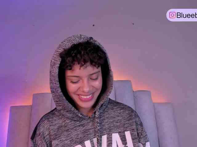 BeckaBlue Live Webcam on BongaCams
