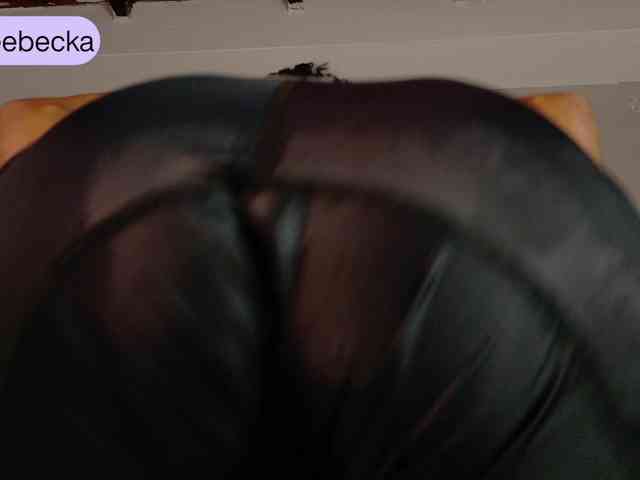 Dieses Model ist jetzt live. BeckaBlue