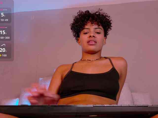 BeckaBlue Live Webcam on BongaCams