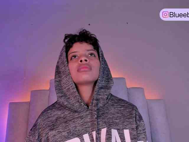 BeckaBlue Live Webcam on BongaCams