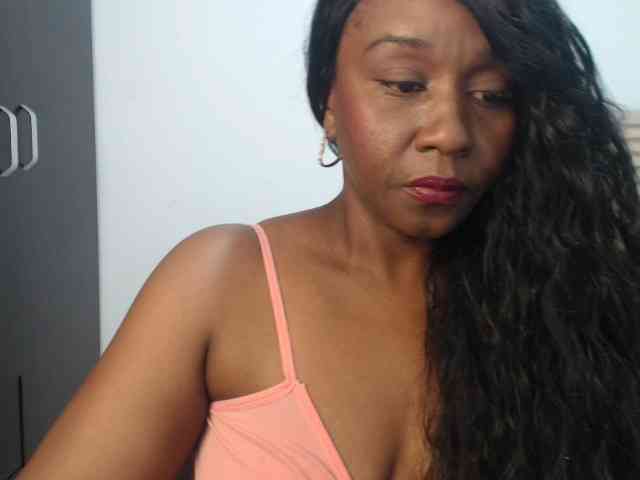 Yirily Live Webcam on BongaCams