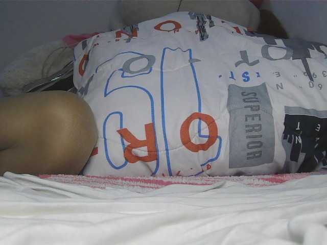 Roxy-star live cam on BongaCams