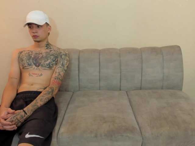 startlindagirlssome live cam on BongaCams