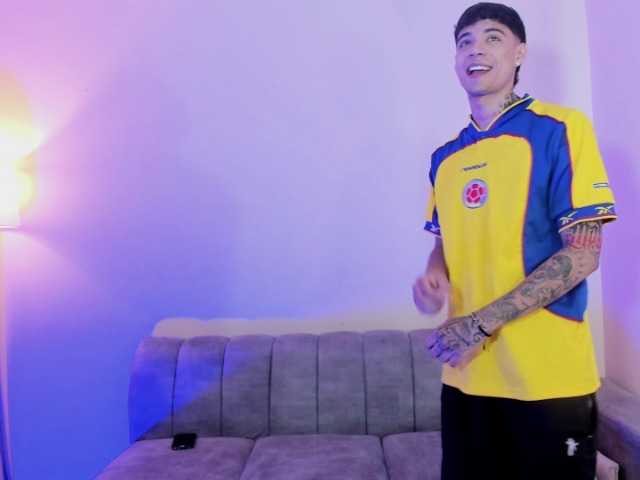 startlindagirlssome live cam on BongaCams