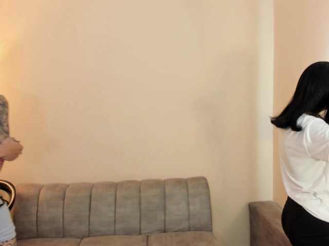 startlindagirlssome live cam on BongaCams