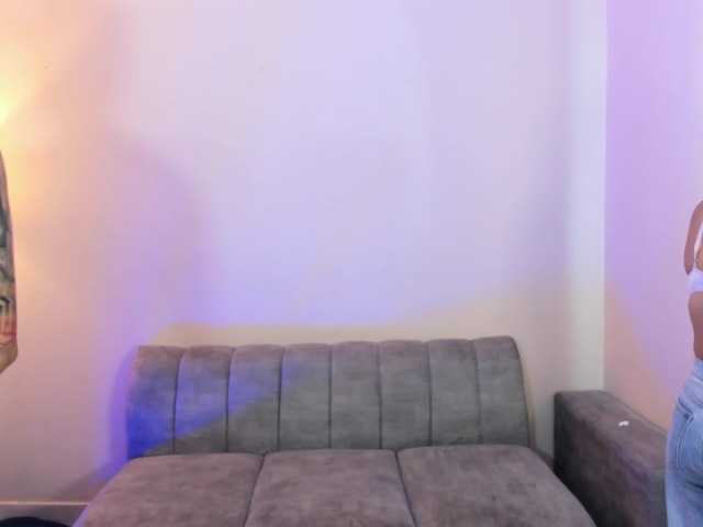 startlindagirlssome live cam on BongaCams