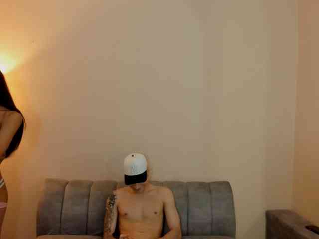 startlindagirlssome webcam
