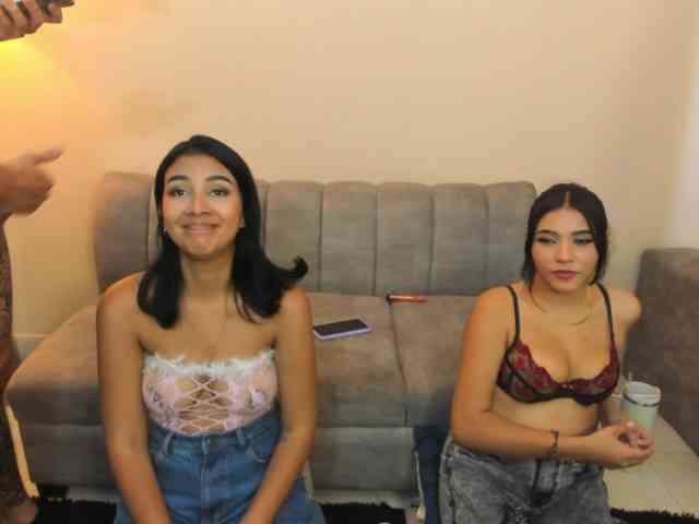 startlindagirlssome webcam