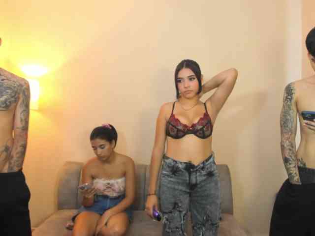 Startlindagirlssome's cam show statistics and live stream