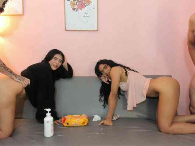 startlindagirlssome webcam