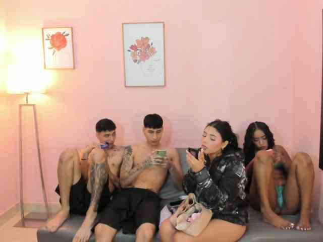 startlindagirlssome webcam